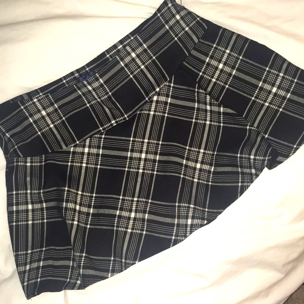 Clueless Mini flare skirt plaid BLK & WHT